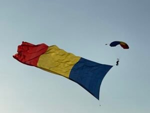 Partidul Români pentru România: „Nu putem trece peste amintirea a două momente esențiale din istoria noastră, Grivița 1877 și Viena 1940!” 2 steag romania