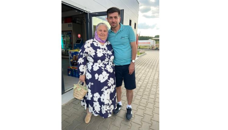 Mircea Bravo își invită fanii la film: „Dacă vrei să o vezi pe Bunica cum nu ai mai văzut-o niciodată”