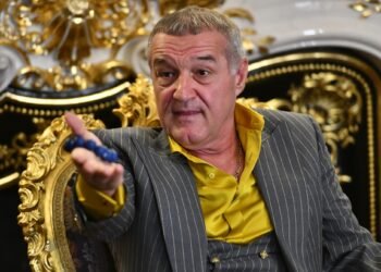 Gigi Becali, replică acidă către U Cluj: „Îl vreau și eu pe Yamal de la Barcelona!” 19 PREZENTARE SERGIU BUS LA FCSB 14.07.2020