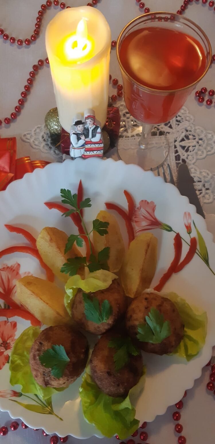 Rețeta zilei de luni, 17 februarie 2025 - „Învârtite oltenești” - chifteluțe de brânză cu praz 1 Rețeta zilei de luni, 17 februarie 2025  – „Învârtite oltenești” – chifteluțe de brânză cu praz