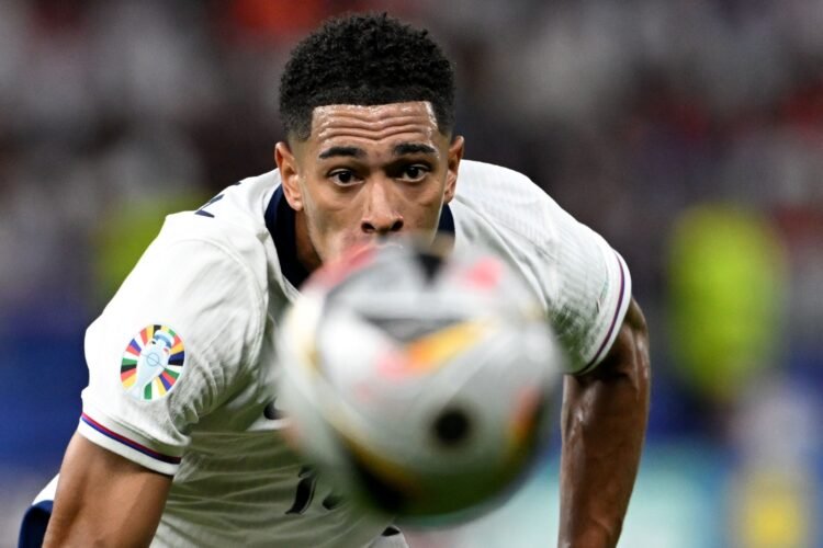 Bellingham comentează arbitrajul din La Liga: „Astfel de incidente ridică semne de întrebare” 1 Bellingham comentează arbitrajul din La Liga: „Astfel de incidente ridică semne de întrebare”