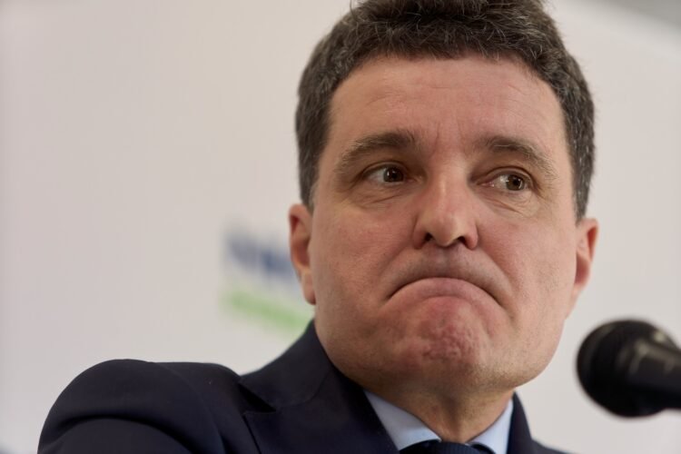 shutterstock 2613843077