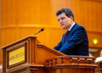 Președintele României admite că „frustrarea românilor” atrage oamenii spre AUR mai mult decât propaganda rusă 2 shutterstock 2632777451