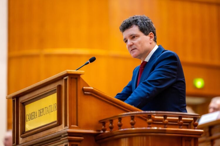 Președintele României admite că „frustrarea românilor” atrage oamenii spre AUR mai mult decât propaganda rusă 1 shutterstock 2632777451