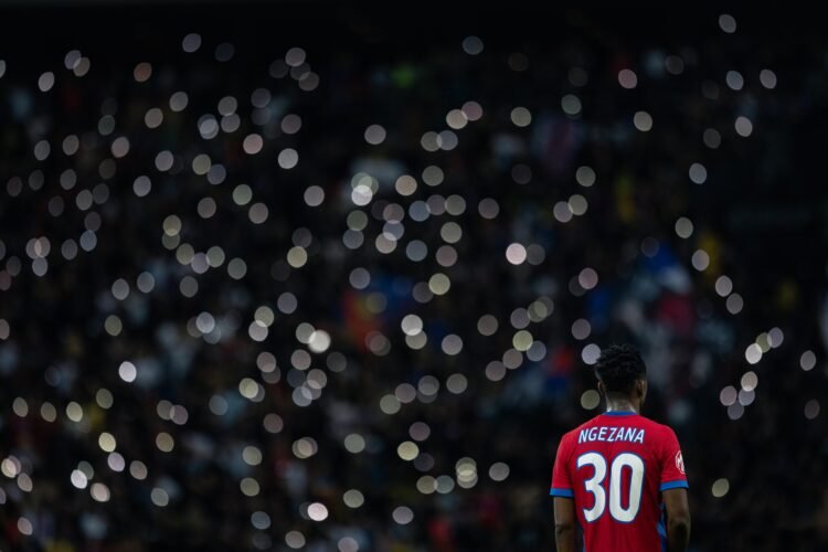 Hermannstadt și FCSB se înfruntă într-un duel al disperării în Superliga! 1 Siyabonga Ngezana FCSB