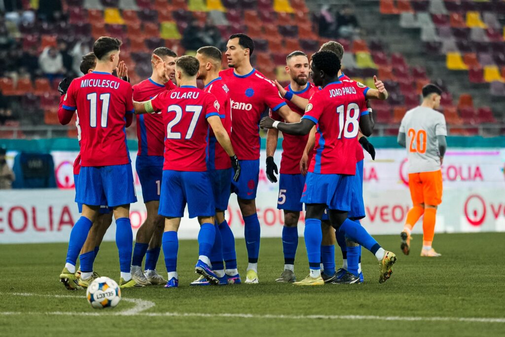 SuperLiga, etapa a 14-a: Rapid a învins Csikszereda și a egalat-o pe Dinamo. Petrolul – CFR Cluj și U Cluj – FCSB, meciurile importante ale rundei. Programul complet